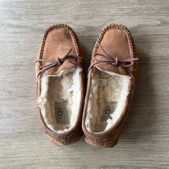 Ugg Australia woman’s brown loafers slip on slippers shops - Picture 5 of 12